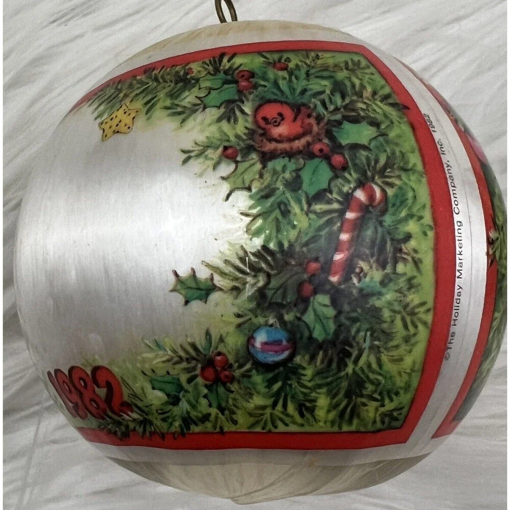 Lot Of 4 Vintage Silky Satin Santa Claus Christmas‎ Ornaments ~Dated 1982